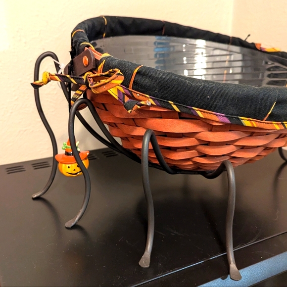 Vintage Y2K Longaberger Handmade Halloween Basket with Spider Stand - Picture 2 of 12